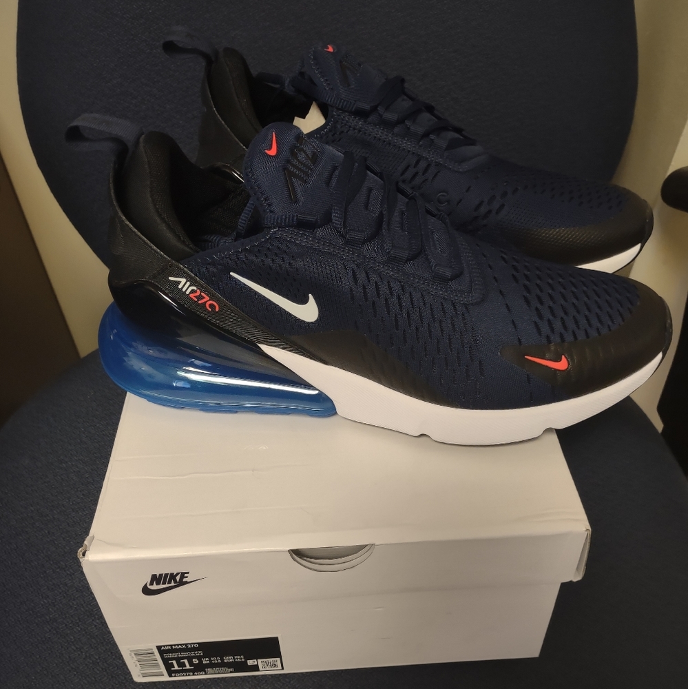 Nike 270